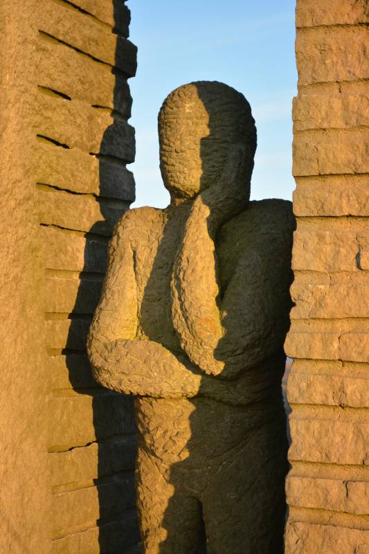 Obserwator... Karl Emil Wiele: Pozorovatel / Beobachter. Piaskowiec, 2005